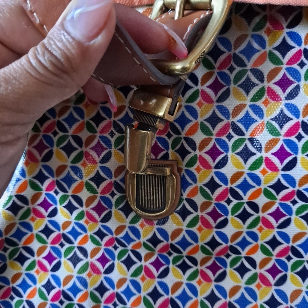 FOSSIL Multi-Color Crossbody Geometric Purse - Picture 4 of 9